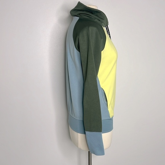 Marmot funnel neck long sleeve color block top, size small - Picture 9 of 13